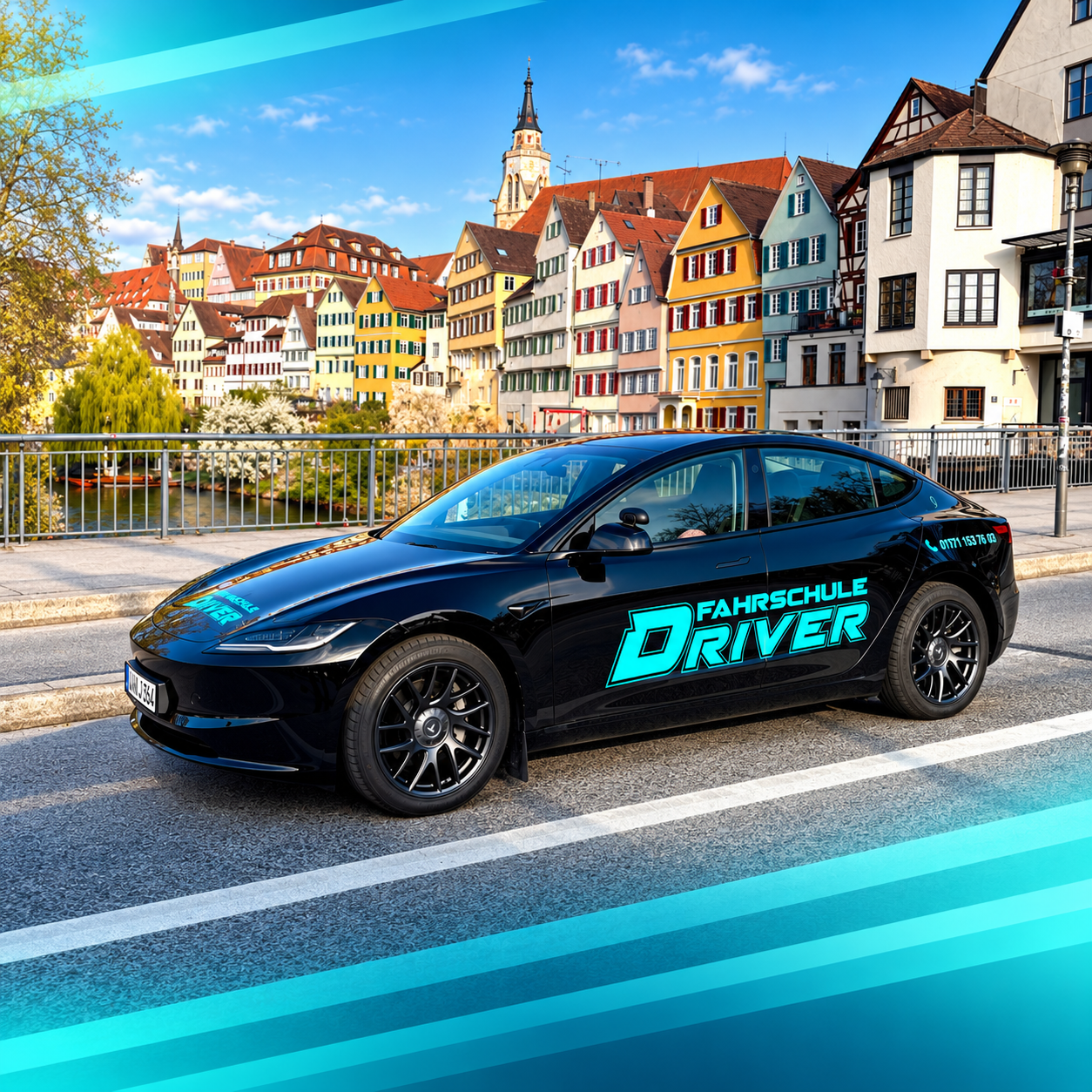 Fahrschulauto mit DRIVER-Folierung